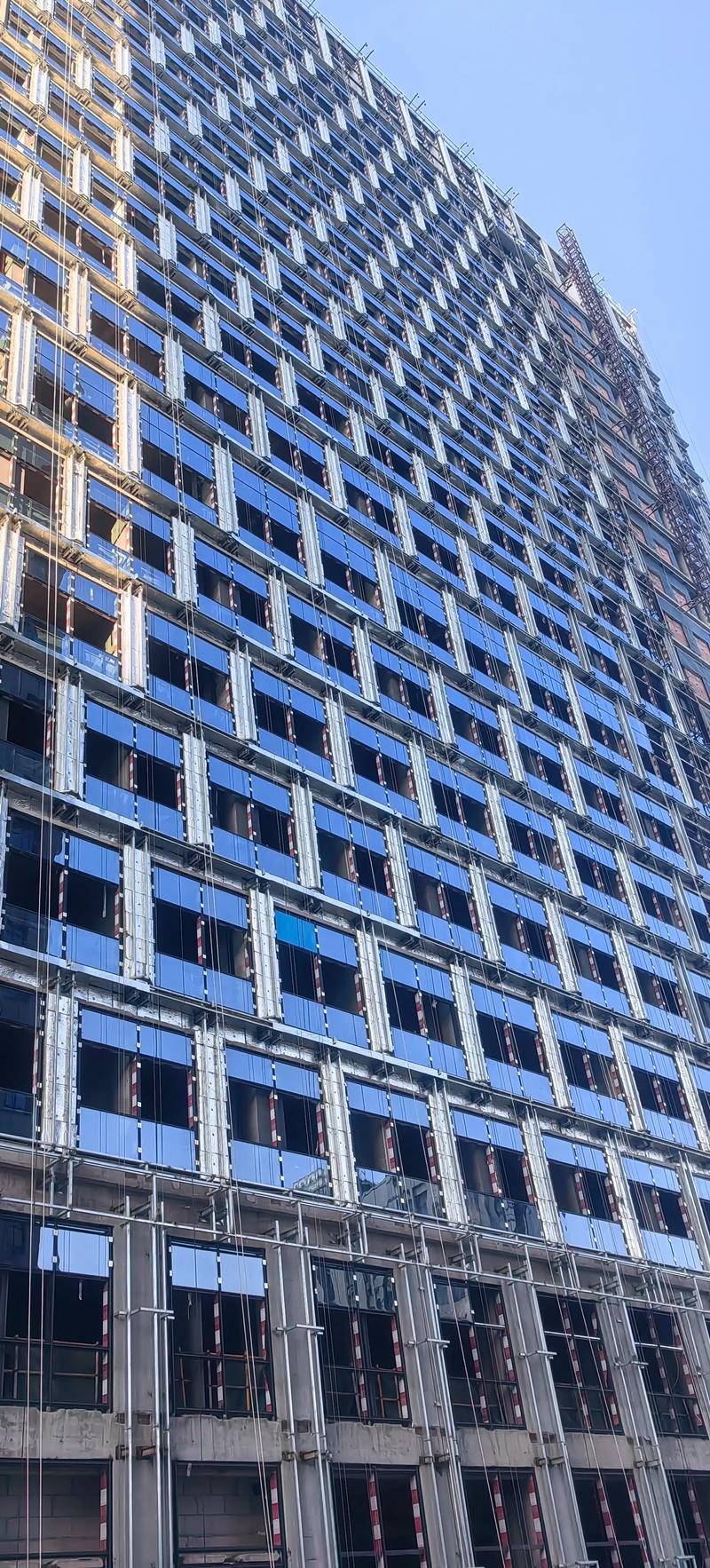 幕墙人的自述 为什么说“一年不如一年”？